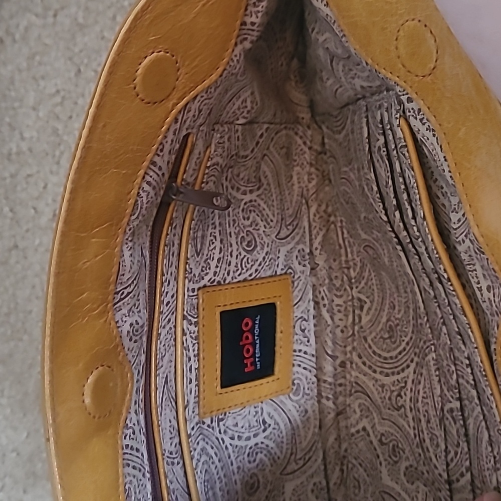 Hobo Clutch - Picture 3 of 3